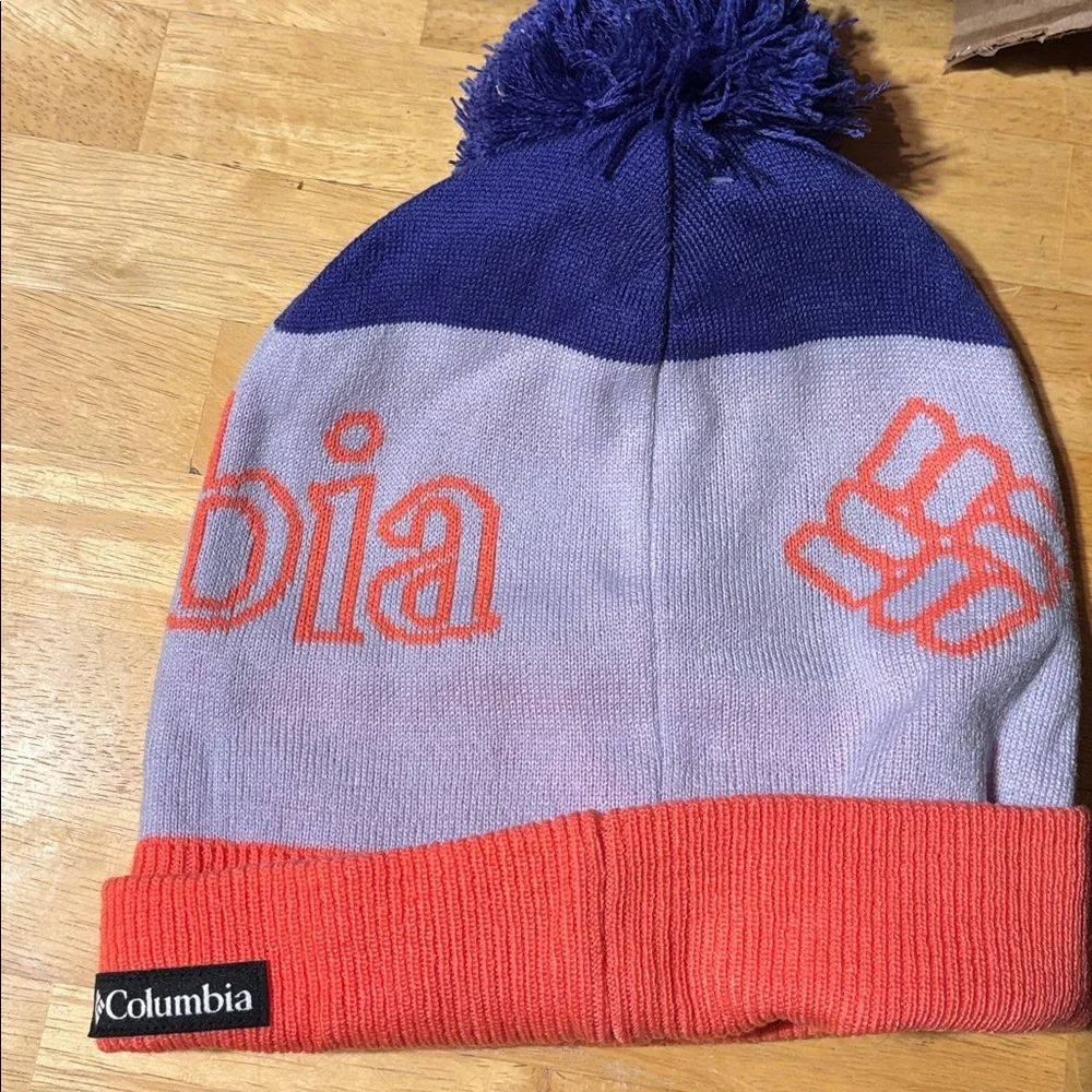 Columbia Beanie Pom-Pom
